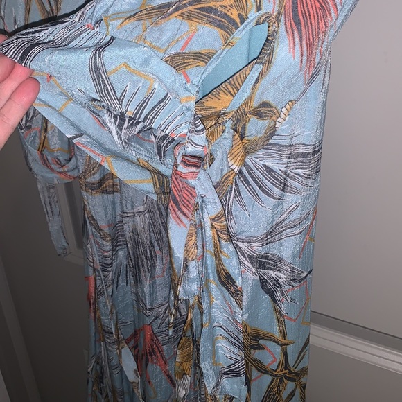 Dress - Picture 4 of 6